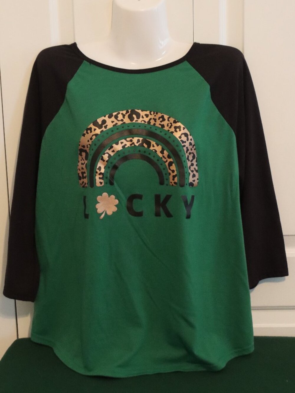 Way to Celebrate Green St Patrick's Day 3/4 Sleeve Colorblock Lucky Rainbow XL